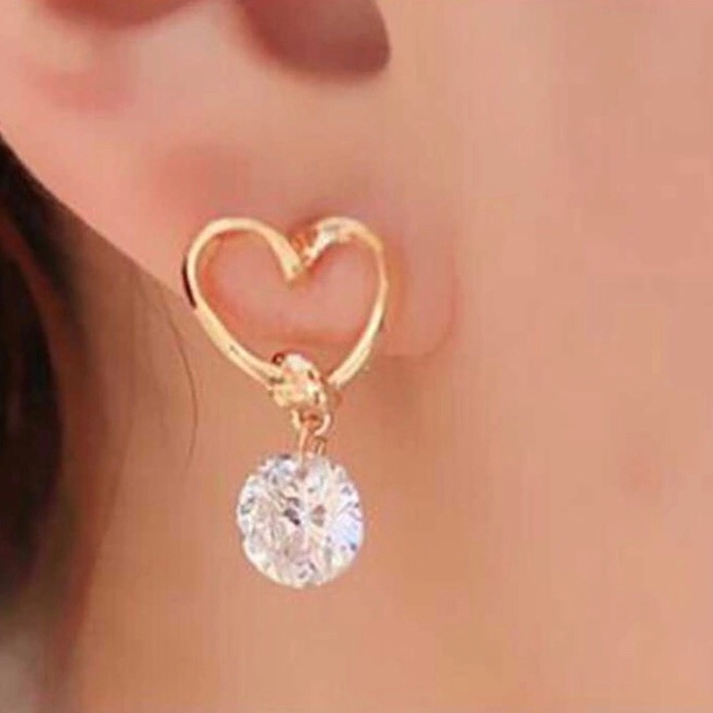 NWT Heart & Crystal Earrings